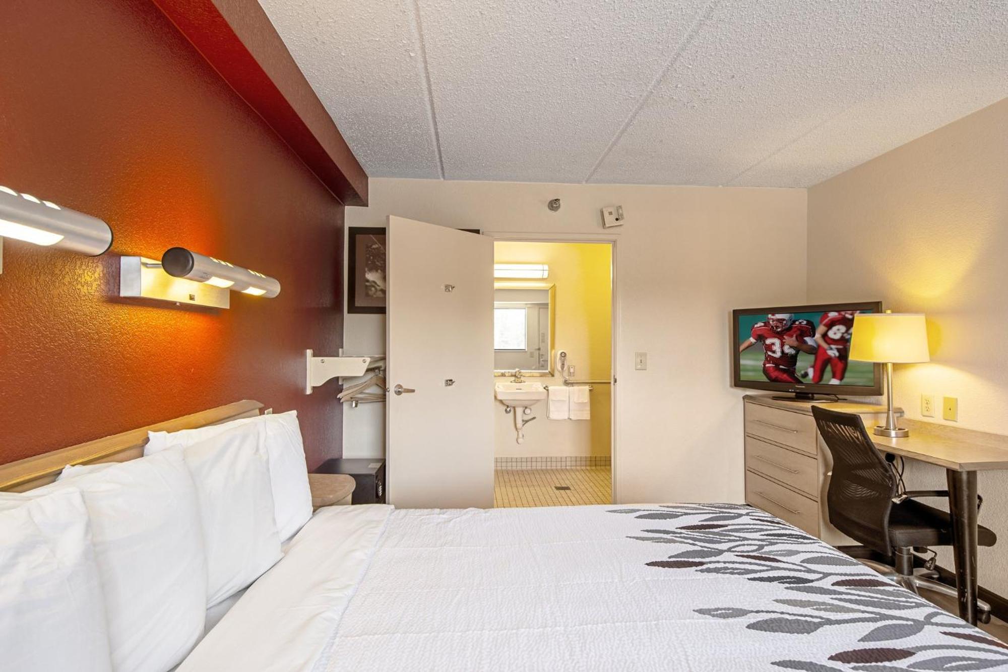Red Roof Inn Elkhart Εξωτερικό φωτογραφία