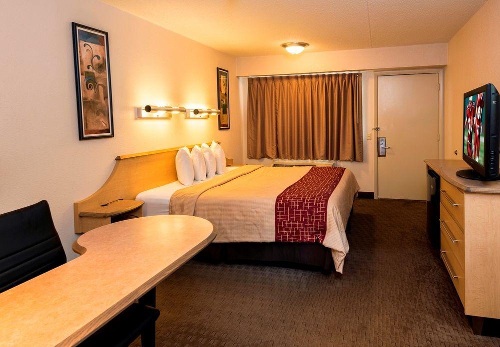 Red Roof Inn Elkhart Εξωτερικό φωτογραφία