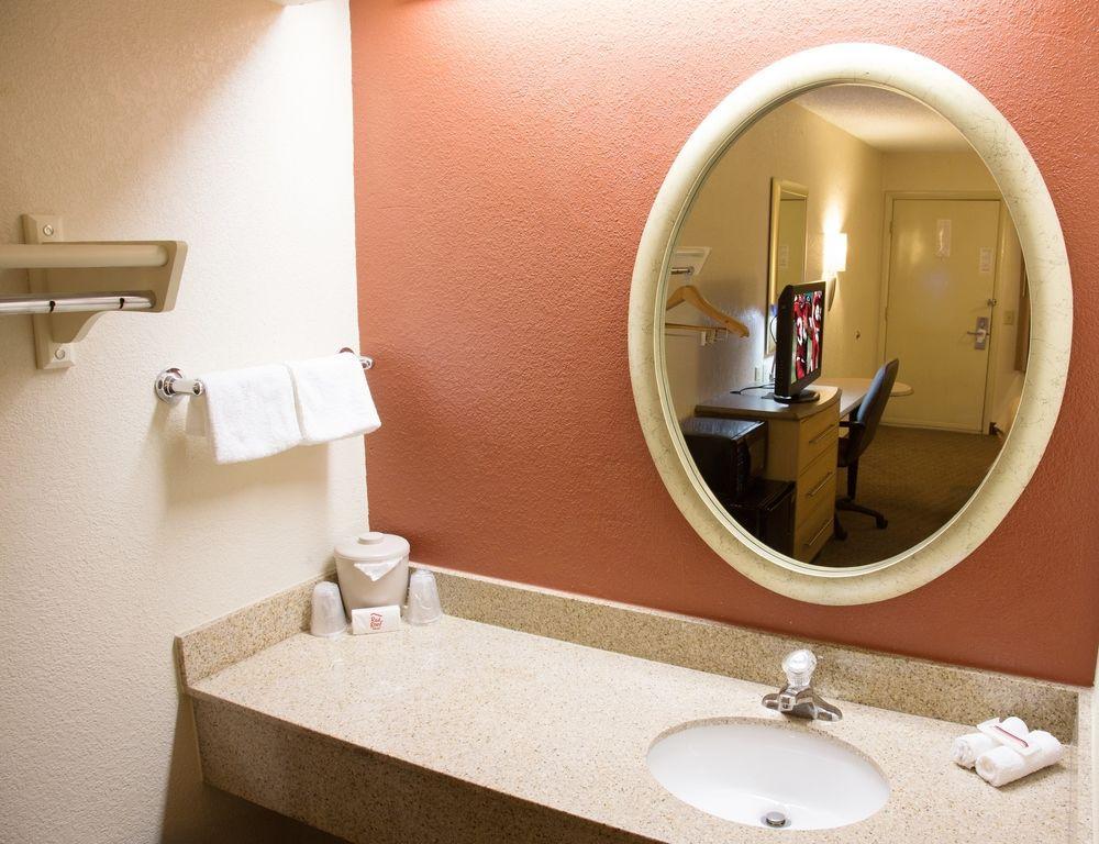 Red Roof Inn Elkhart Εξωτερικό φωτογραφία