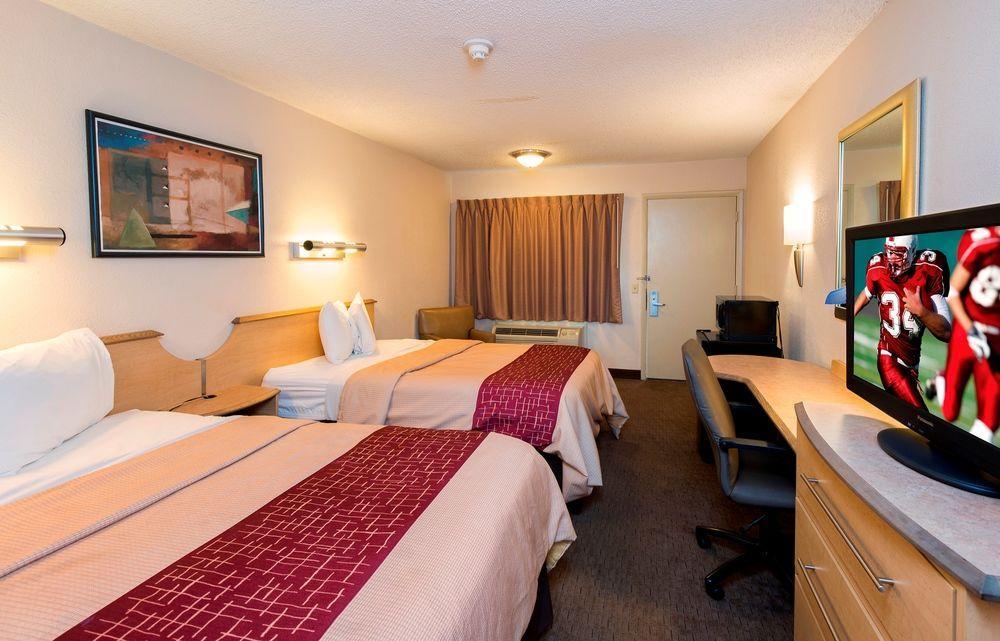 Red Roof Inn Elkhart Εξωτερικό φωτογραφία